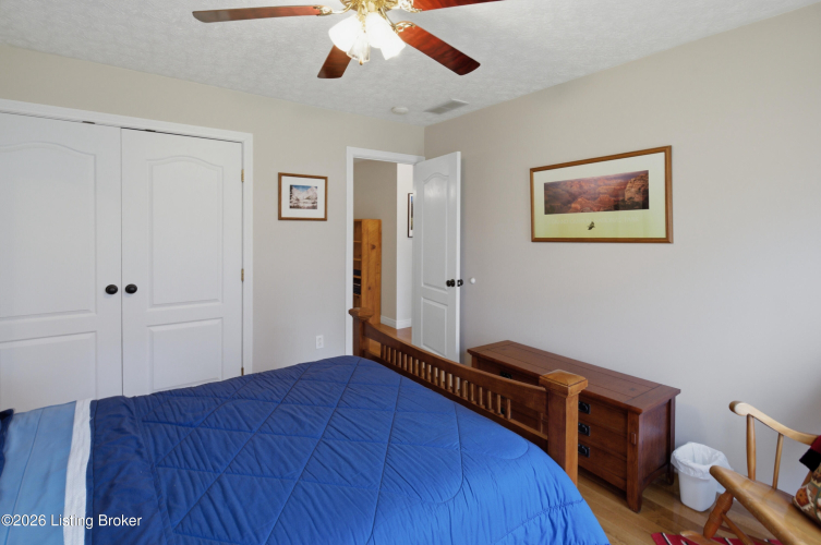 Listing Image 77