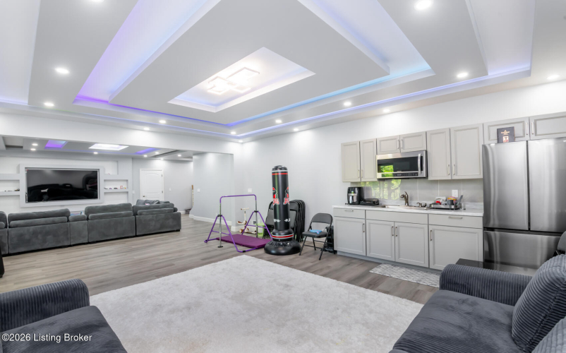 Listing Image 105