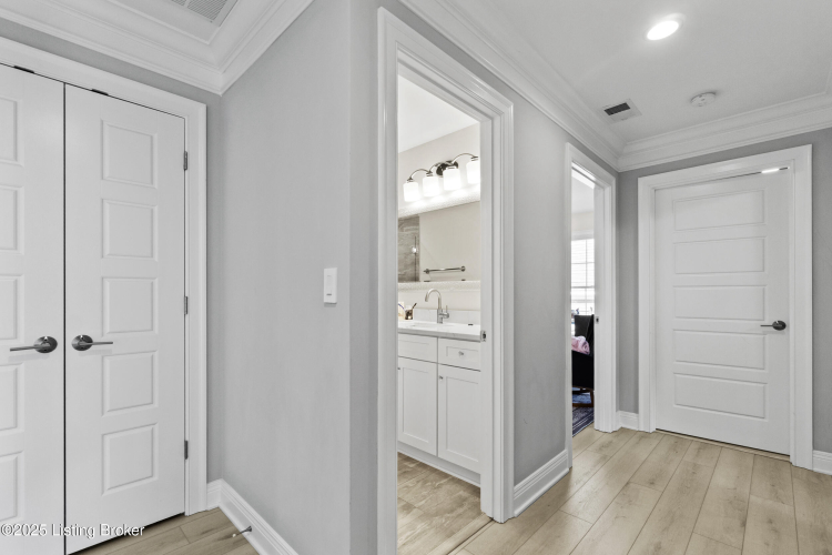 Listing Image 55