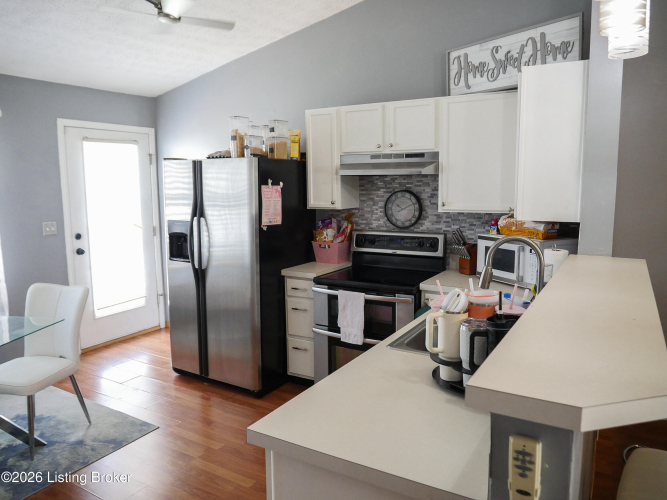 Listing Image 12