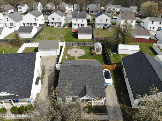 Listing Image 8