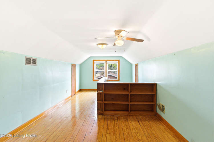 Listing Image 29