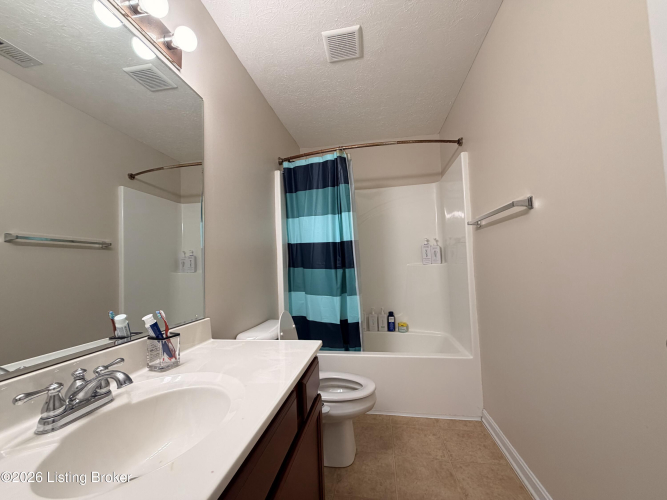 Listing Image 59