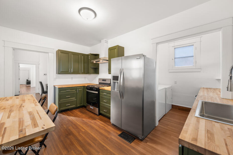 Listing Image 15