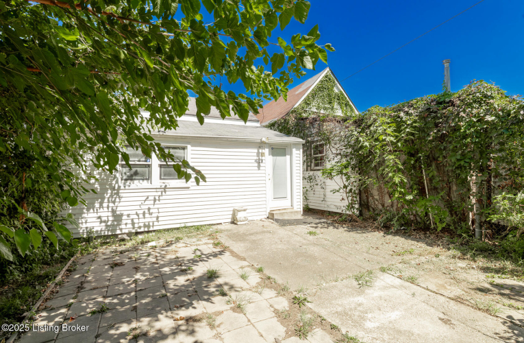 Listing Image 36