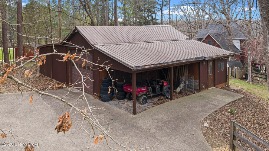 Listing Image 11