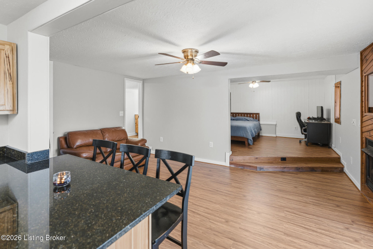 Listing Image 53