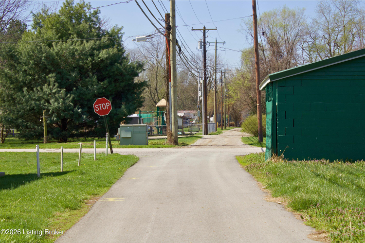 Listing Image 19