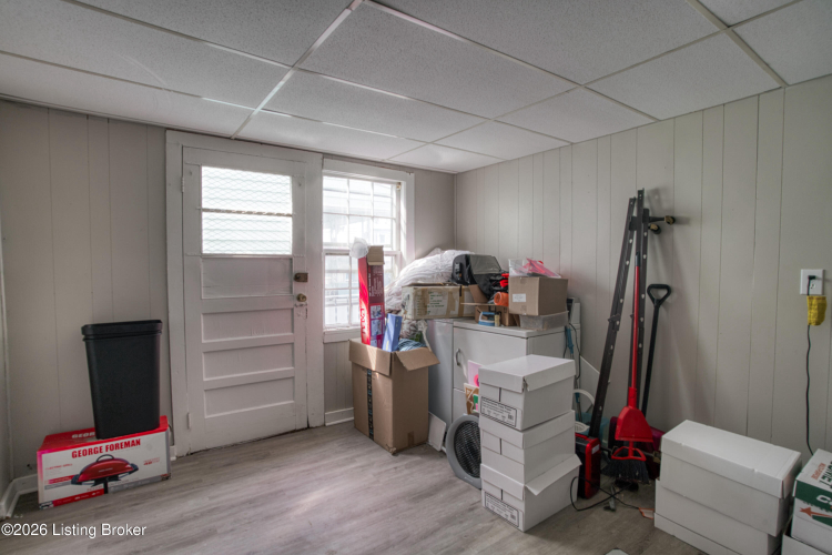 Listing Image 20