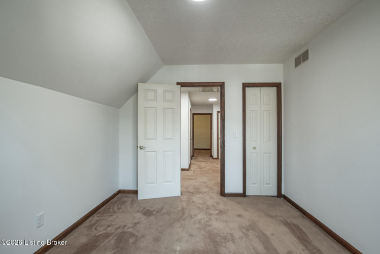 Listing Image 52