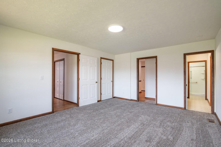 Listing Image 71