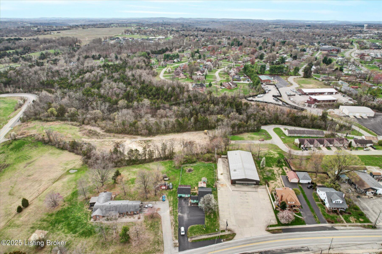 Listing Image 11