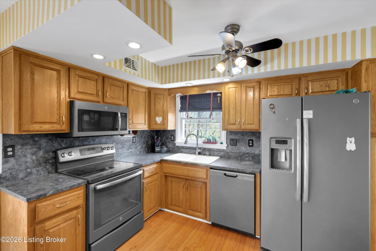 Listing Image 13