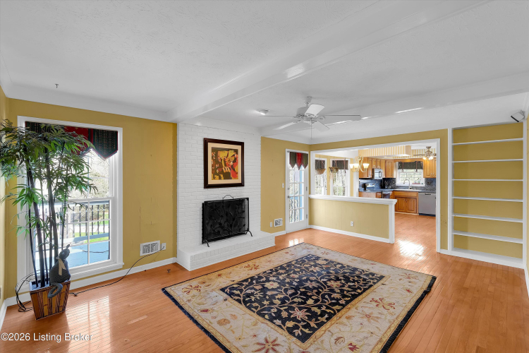 Listing Image 21