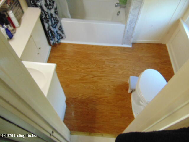 Listing Image 13