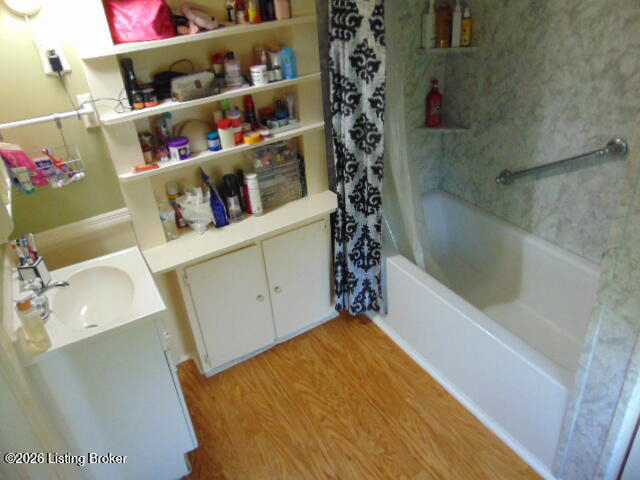 Listing Image 15