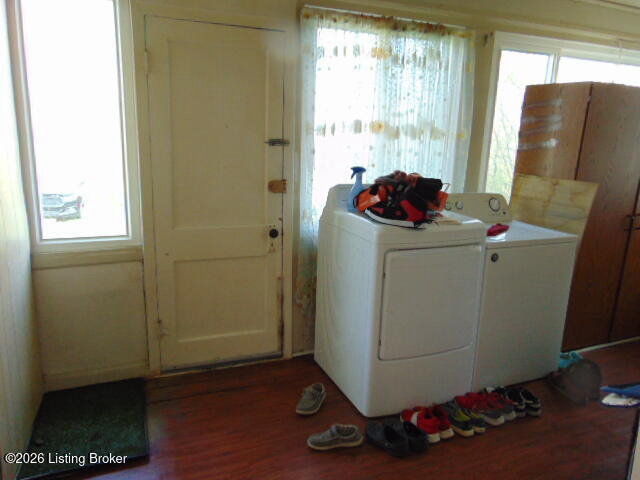 Listing Image 16