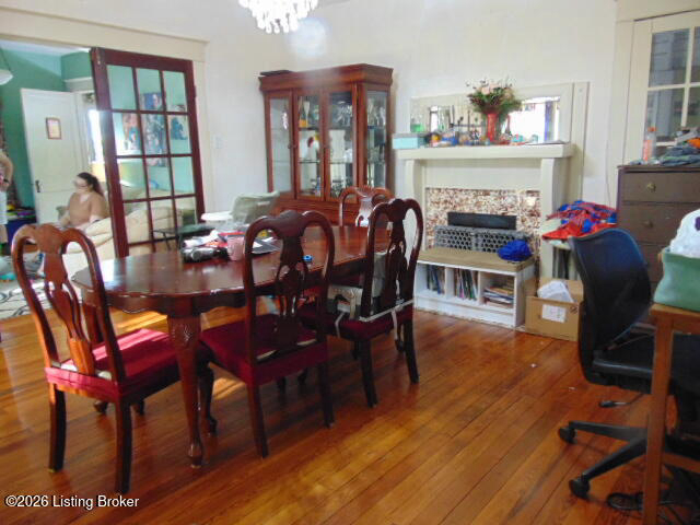Listing Image 6