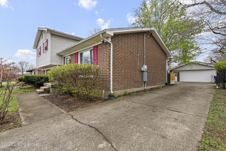 Listing Image 44