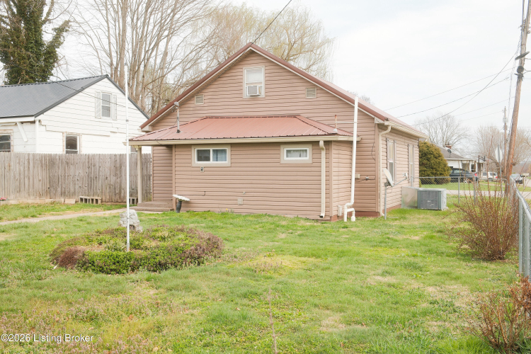 Listing Image 17