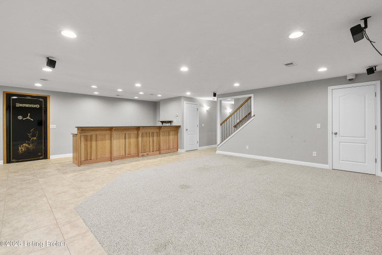 Listing Image 37