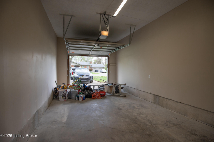 Listing Image 42