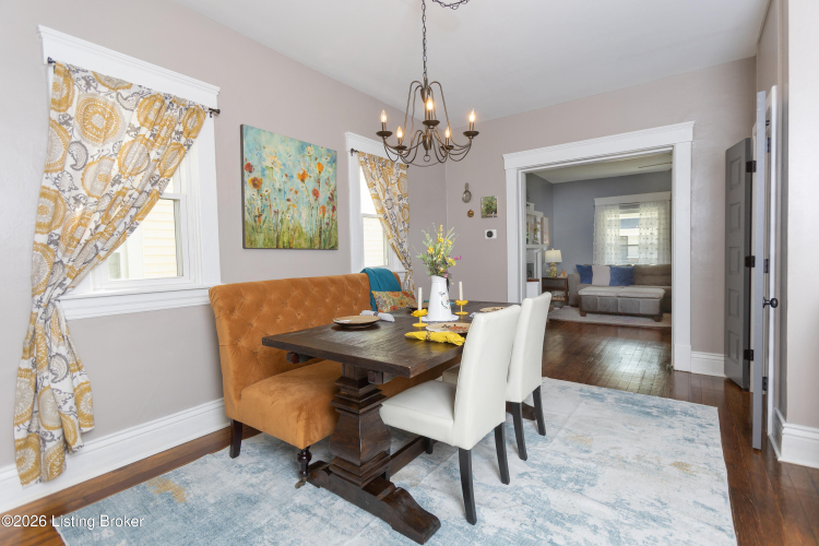 Listing Image 10