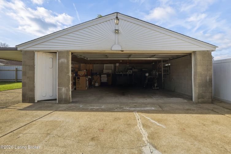 Listing Image 31