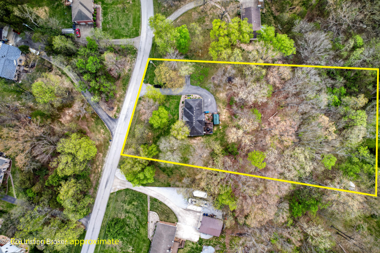 Listing Image 4