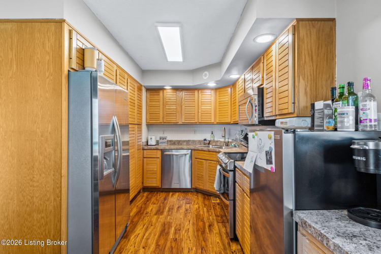 Listing Image 14
