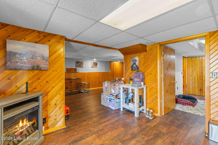 Listing Image 35