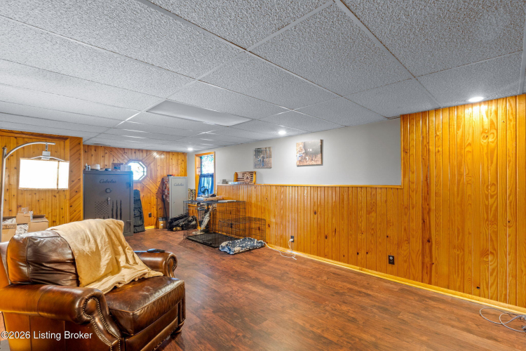 Listing Image 38
