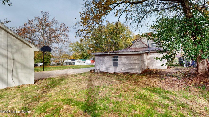 Listing Image 32