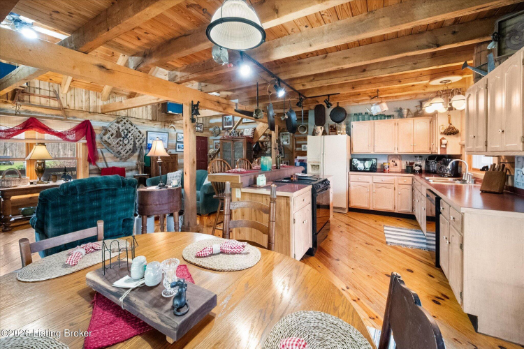 Listing Image 19