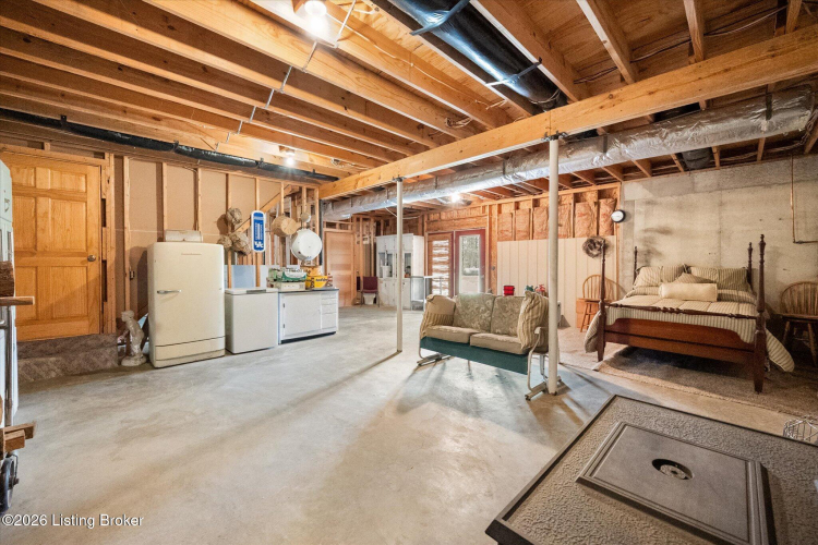 Listing Image 54