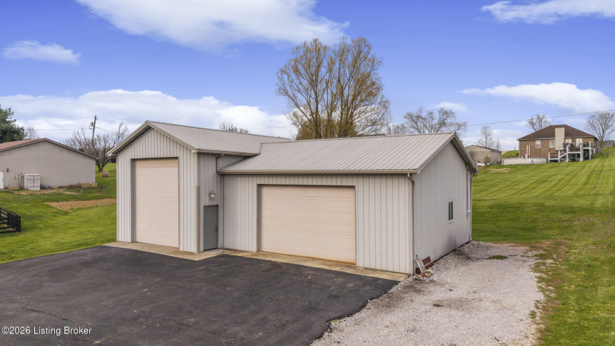 Listing Image 44
