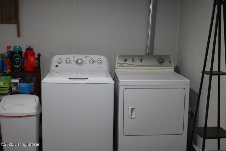 Listing Image 18