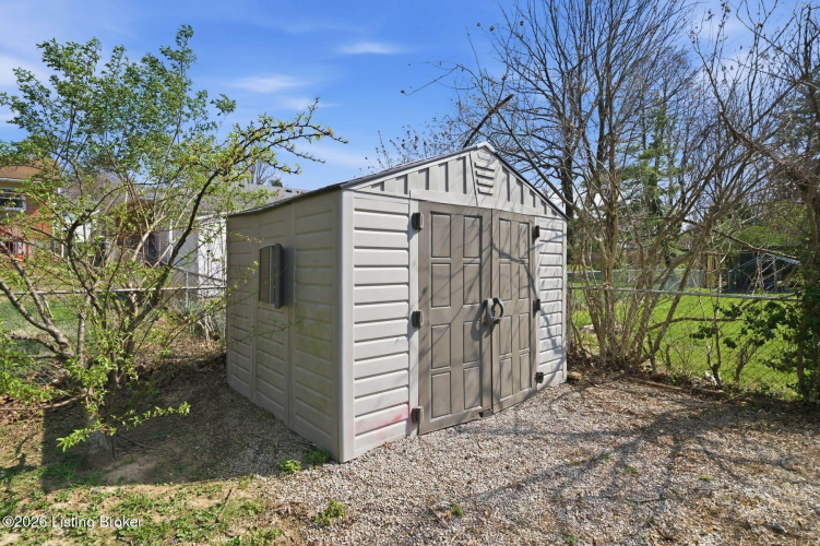 Listing Image 45