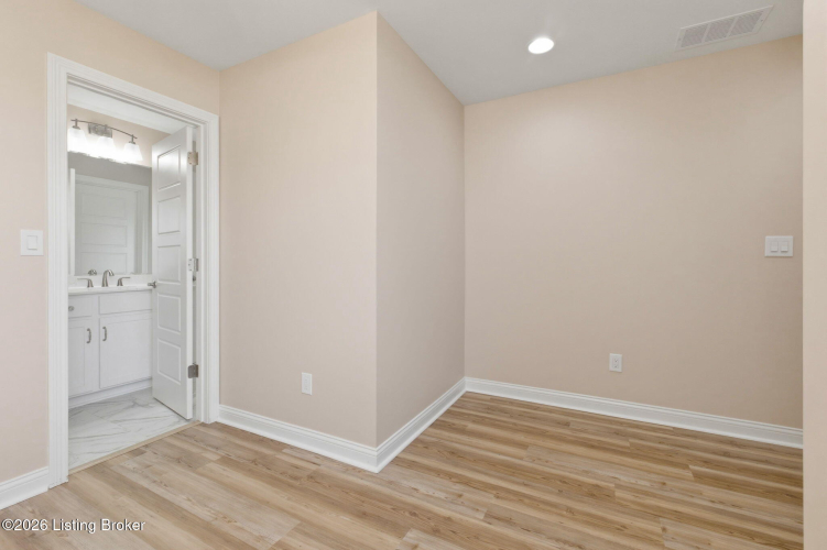 Listing Image 56