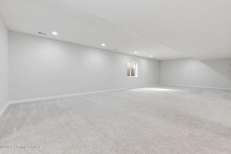 Listing Image 77