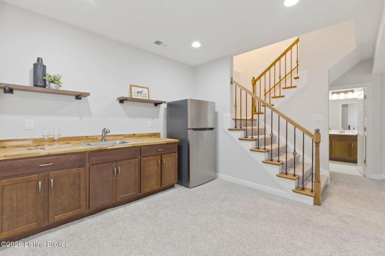 Listing Image 80