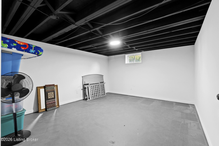Listing Image 33