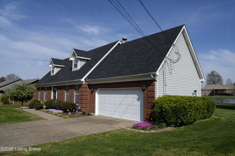 Listing Image 41