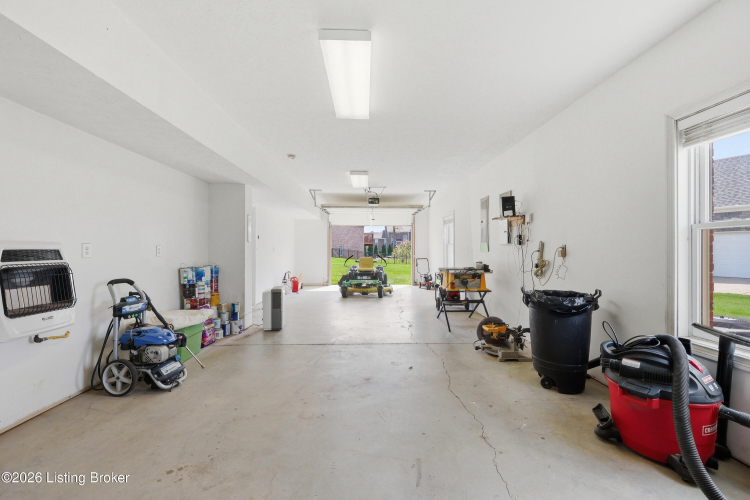 Listing Image 42