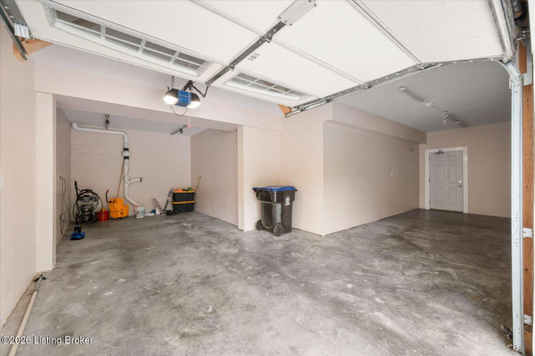 Listing Image 52