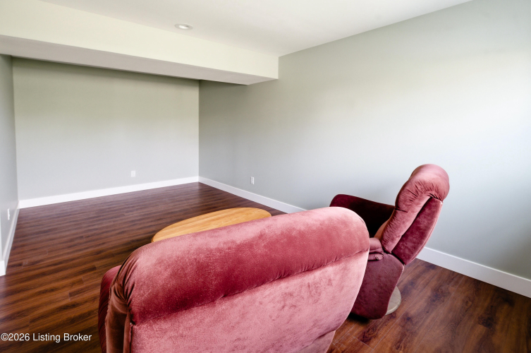 Listing Image 35