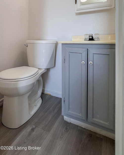 Listing Image 19