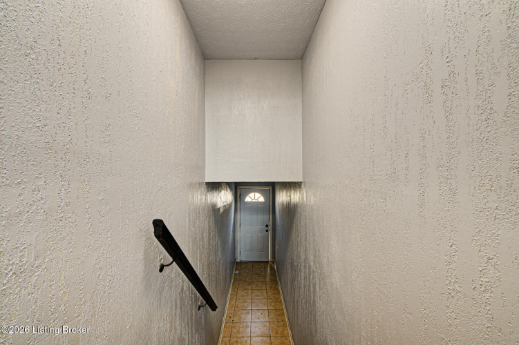 Listing Image 24