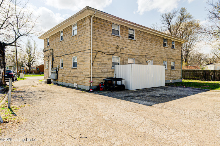 Listing Image 25