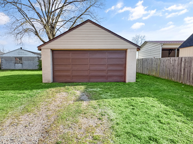 Listing Image 54